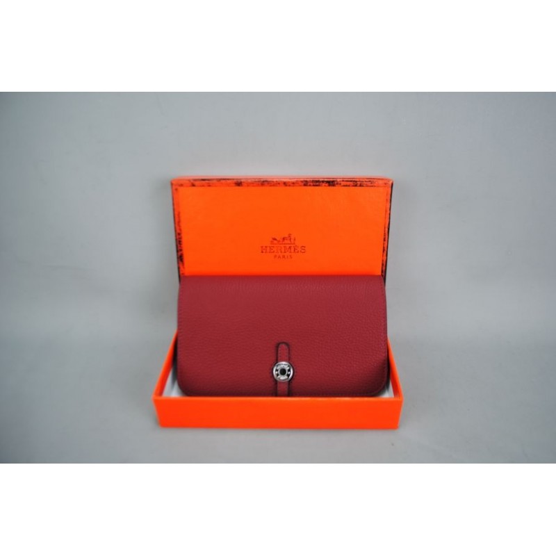 HERMES DOGON %100 HAKIKI DERI CÜZDAN BORDO HERMES DOGON %100 HAKIKI DERI CÜZDAN BORDO