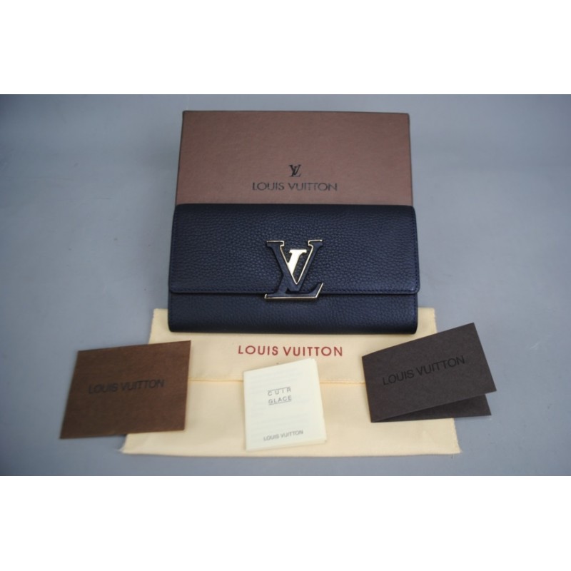 LOUIS VUITTON CAPUCINE HAKIKI DERI CÜZDAN