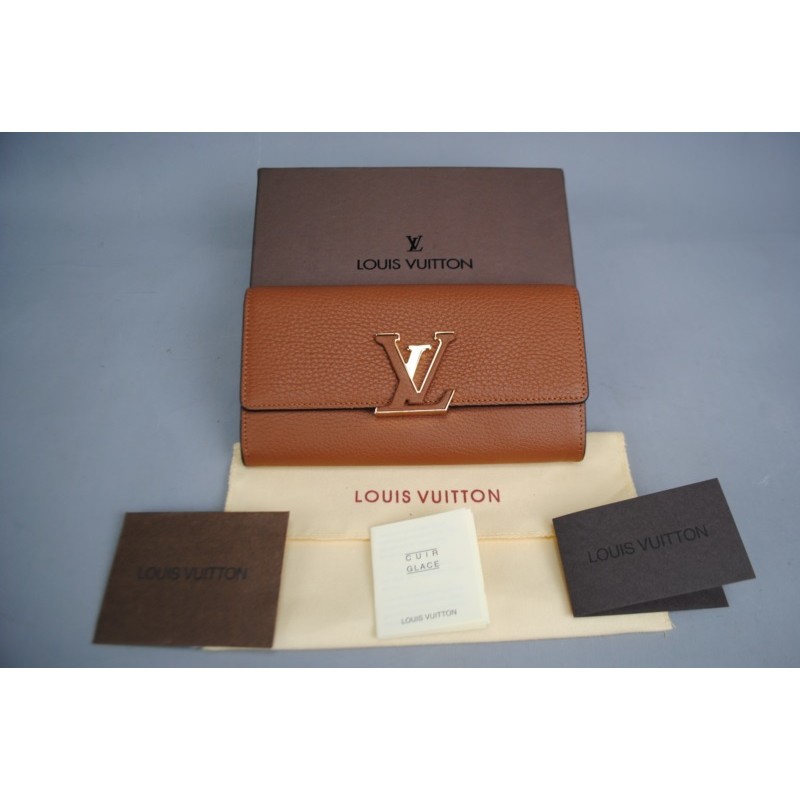 LOUIS VUITTON CAPUCINE HAKIKI DERI CÜZDAN