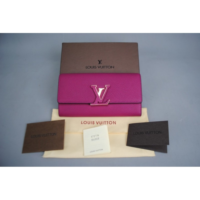 LOUIS VUITTON CAPUCINE HAKIKI DERI CÜZDAN