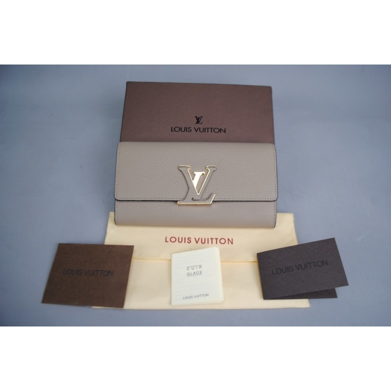 LOUIS VUITTON CAPUCINE HAKIKI DERI CÜZDAN